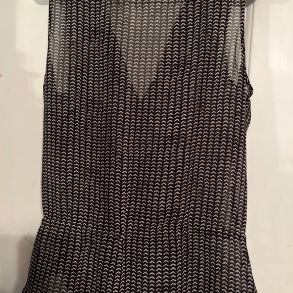 Ann Taylor LOFT top - Picture 2 of 3